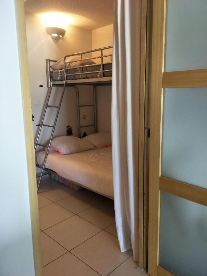 Appartement Face A La Plage Сен-Рафаэль Экстерьер фото