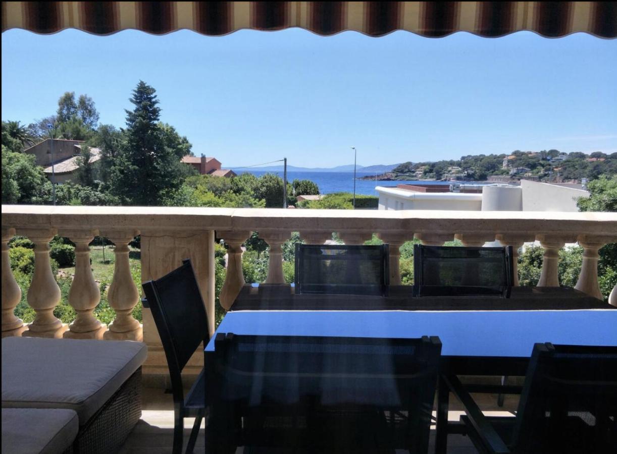 Appartement Face A La Plage Сен-Рафаэль Экстерьер фото