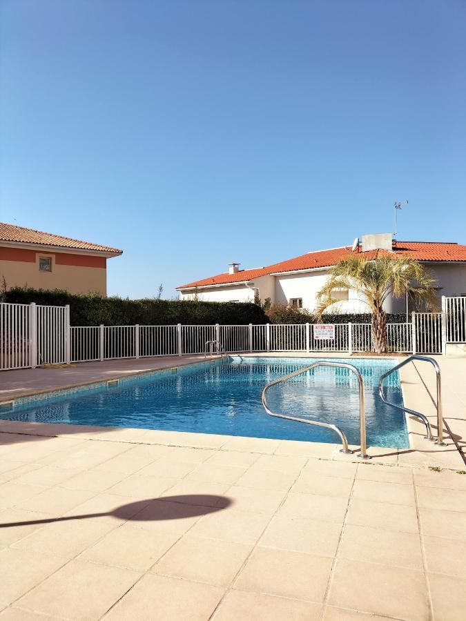 Appartement Face A La Plage Сен-Рафаэль Экстерьер фото